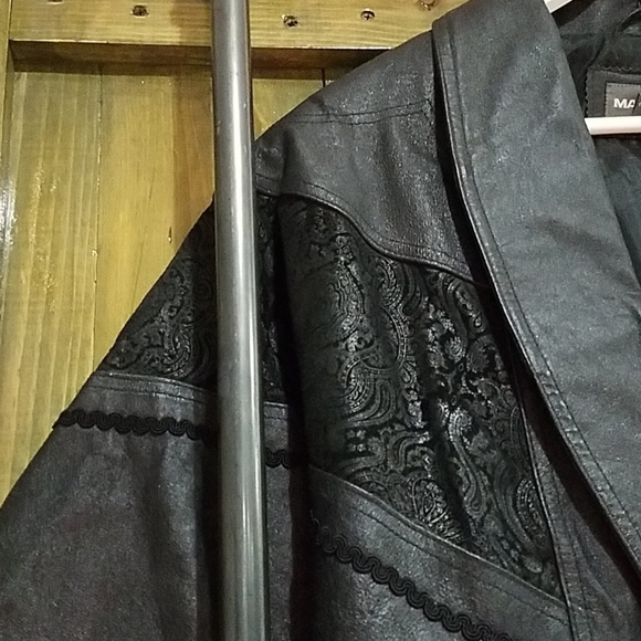 100% LEATHER SUEDE BLACK TRENCH COAT MARBLE PEBBLE MAXI LONG MOBWIFE GRUNGE GOTH - Picture 3 of 16